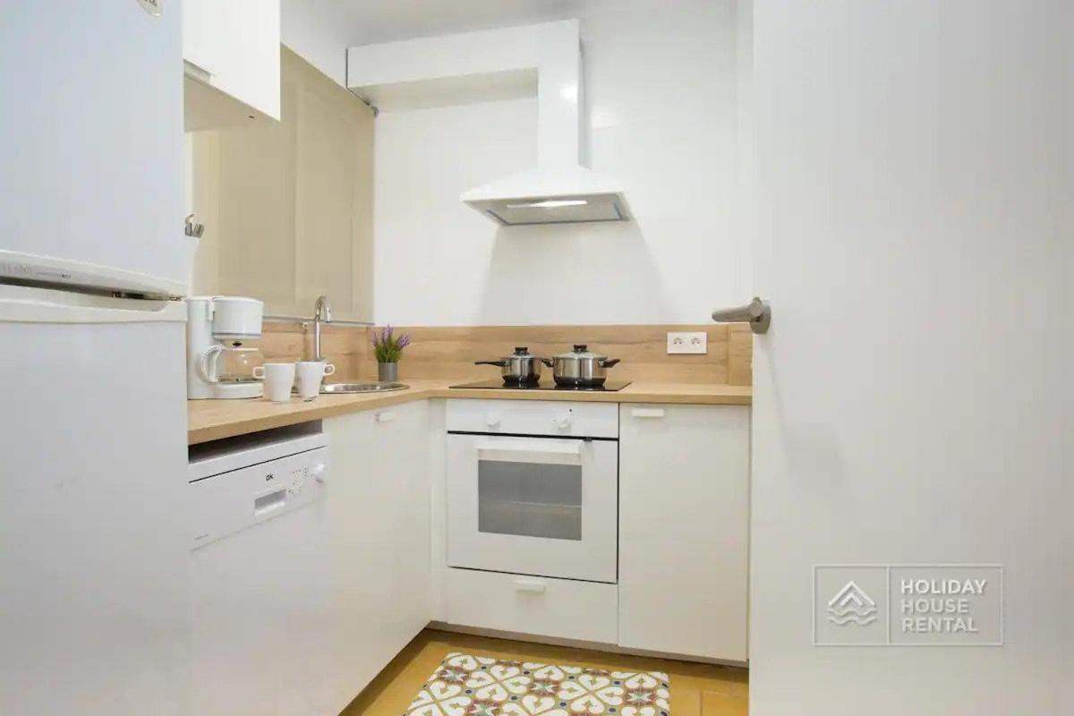 Cosy 3-Bedroom Apartment For 6-8 People Just 50M From The Beach Salou Kültér fotó